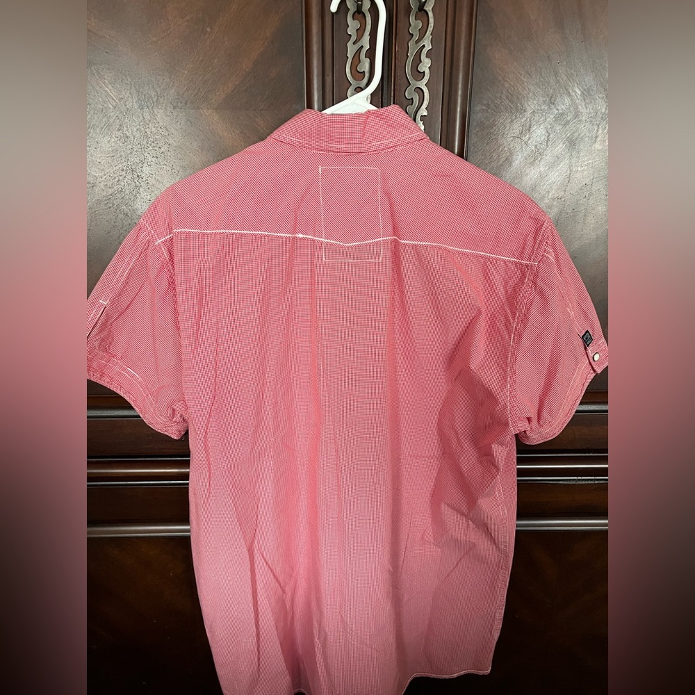 Vibrant Red Casual Button Down Shirt with Western Flair - Picture 4 of 5